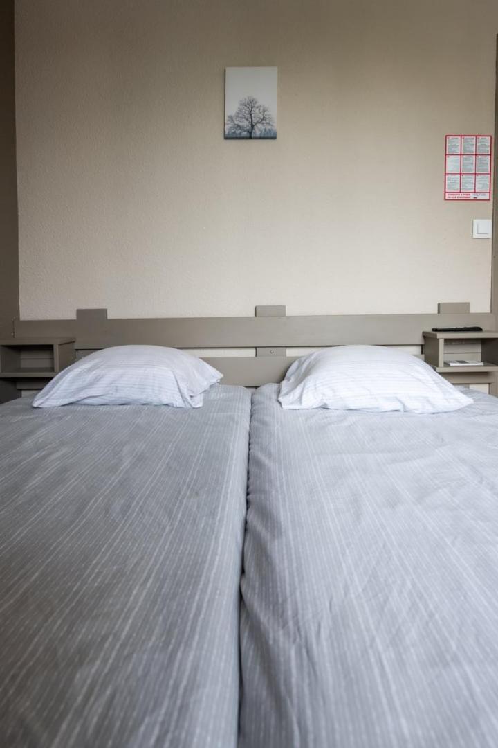 Chez Jostel - Chambre 6 Genay  ภายนอก รูปภาพ
