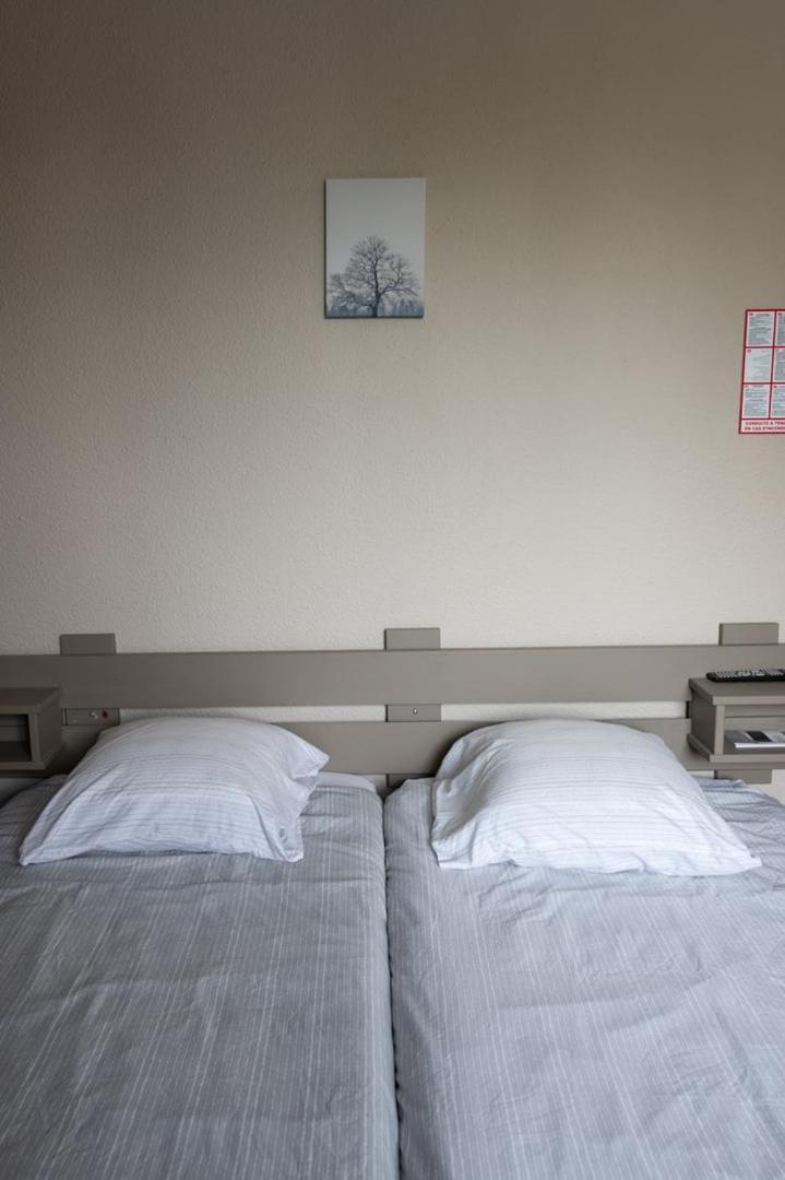 Chez Jostel - Chambre 6 Genay  ภายนอก รูปภาพ